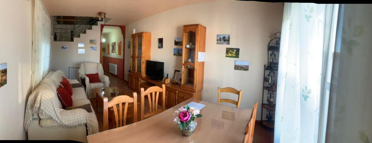 Apartamento Turistico El Esquilon Calzadilla Εξωτερικό φωτογραφία